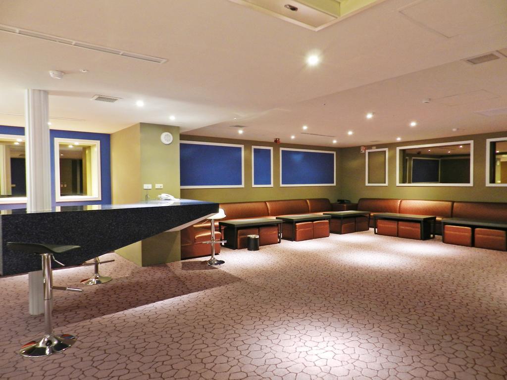 ลุค รอยัล รีสอร์ต Hotel นครเจียอี้ ภายนอก รูปภาพ The lounge at the airport