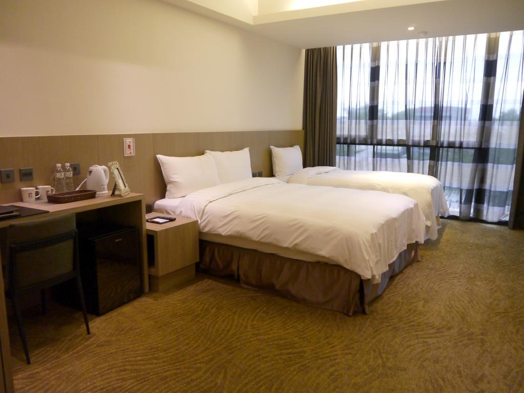 ลุค รอยัล รีสอร์ต Hotel นครเจียอี้ ภายนอก รูปภาพ A room at the hotel